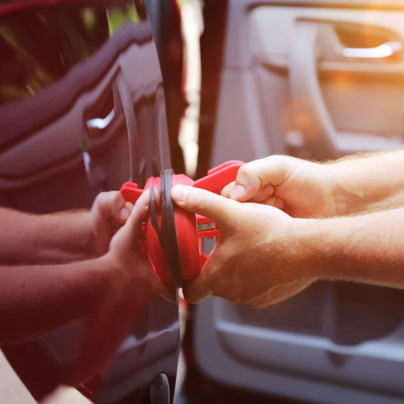 Desabollador profesional | Elimina las abolladuras del coche